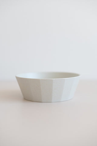 KINTO Alfresco beige soup bowl side view.